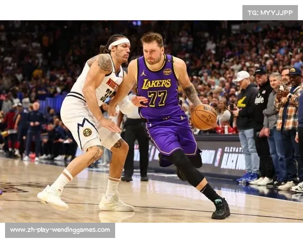 东契奇助攻转变湖人钝刀为三分神枪闪耀赛场